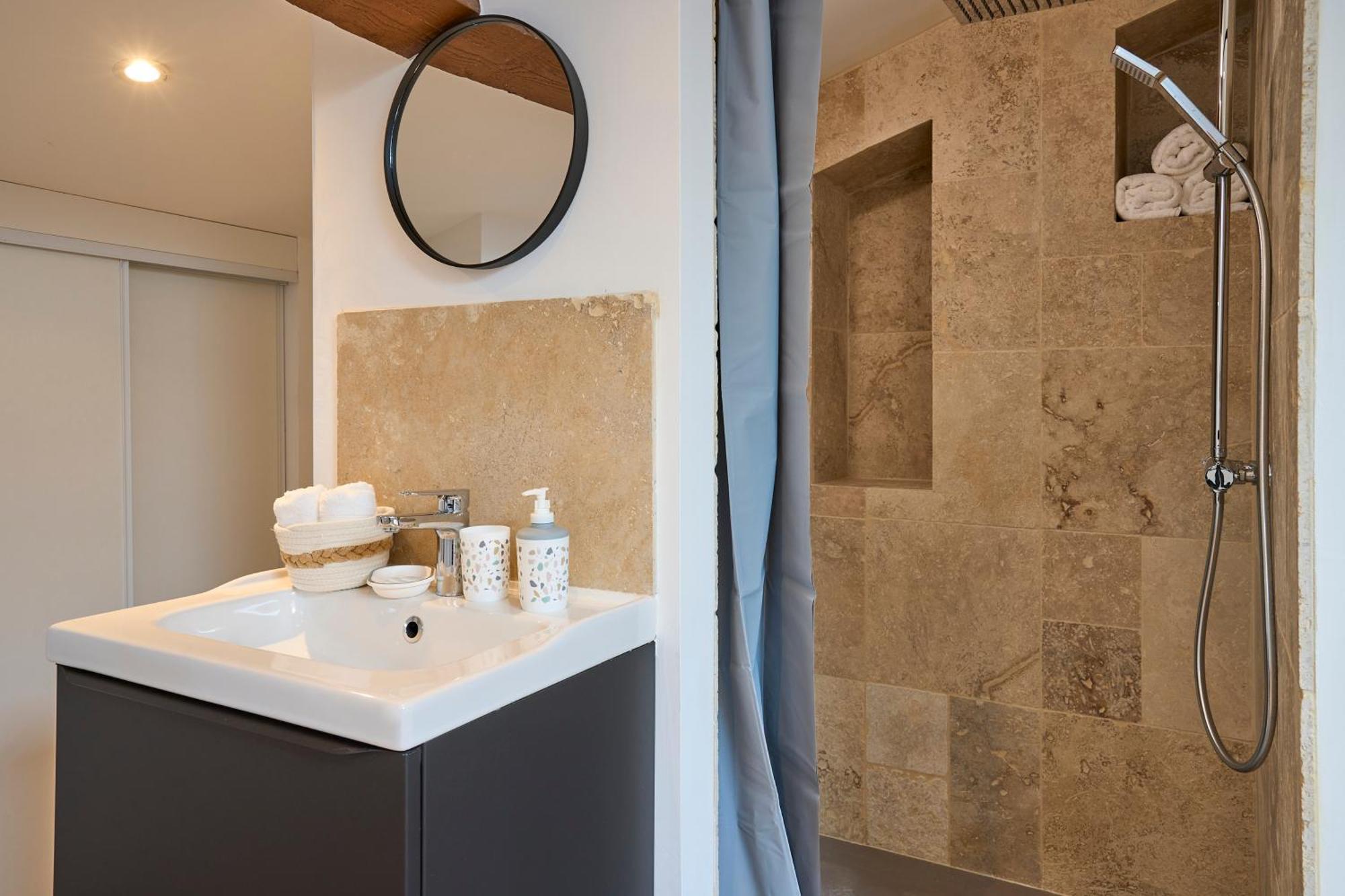 Le Rempart Scandinave - Triplex Au Pied De La Cite قرقشونه المظهر الخارجي الصورة